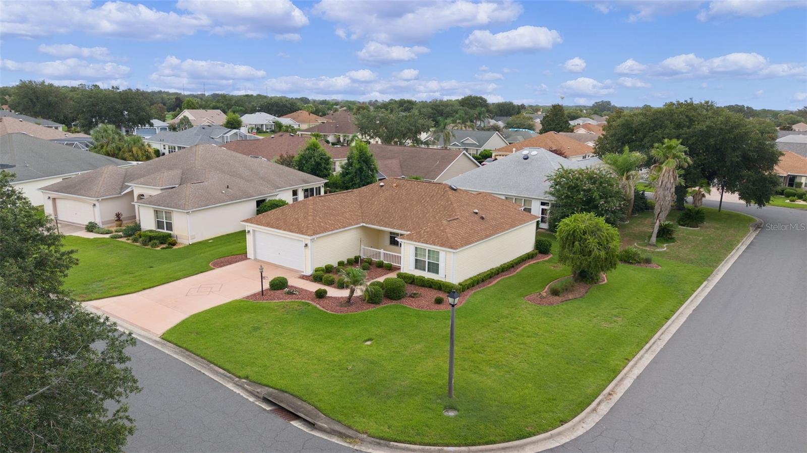 649 RAVENEL CT, THE VILLAGES, FL — photo 43