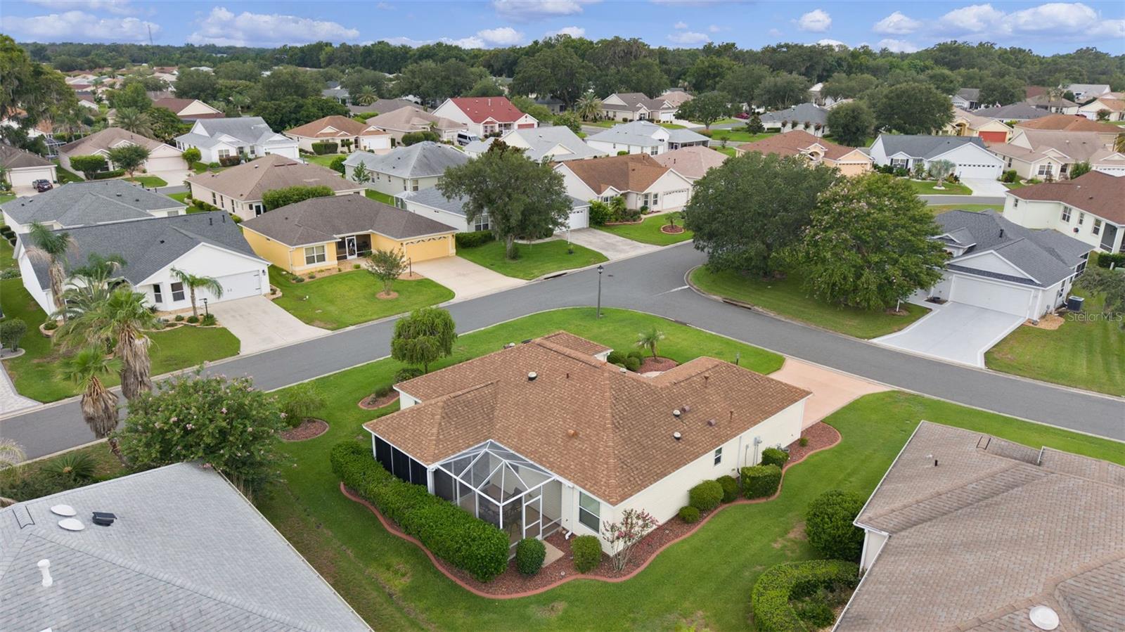 649 RAVENEL CT, THE VILLAGES, FL — photo 45