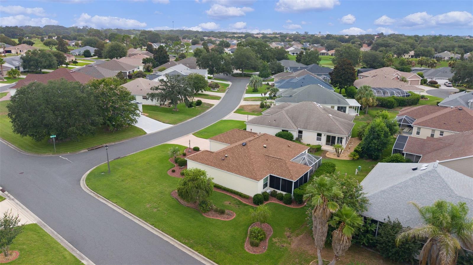 649 RAVENEL CT, THE VILLAGES, FL — photo 47