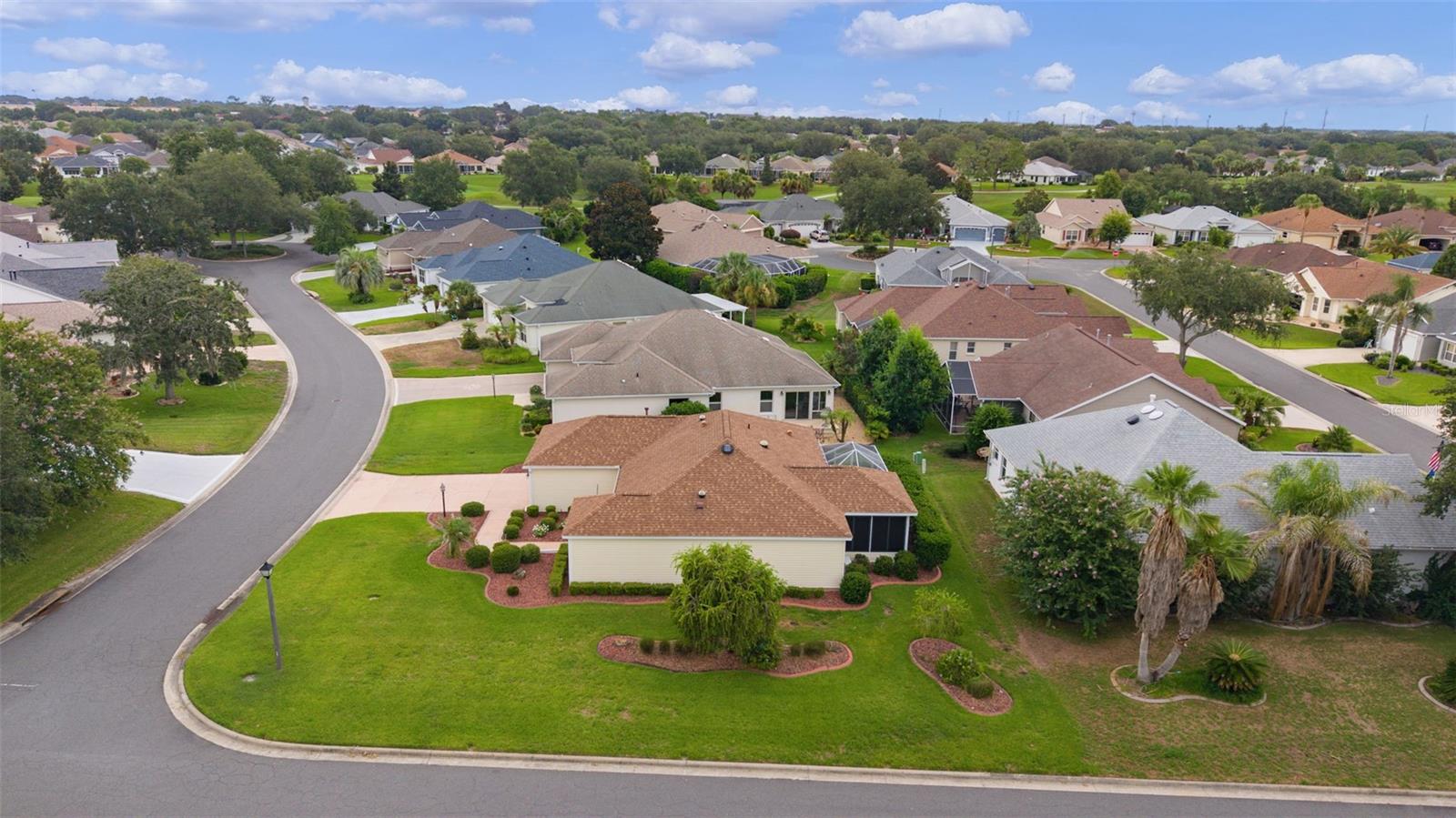 649 RAVENEL CT, THE VILLAGES, FL — photo 48