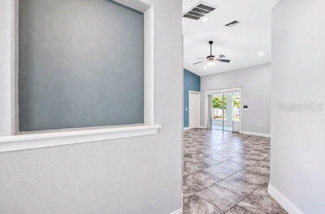 3975 SUNNYWOOD CIR, LAKELAND, FL — photo 2
