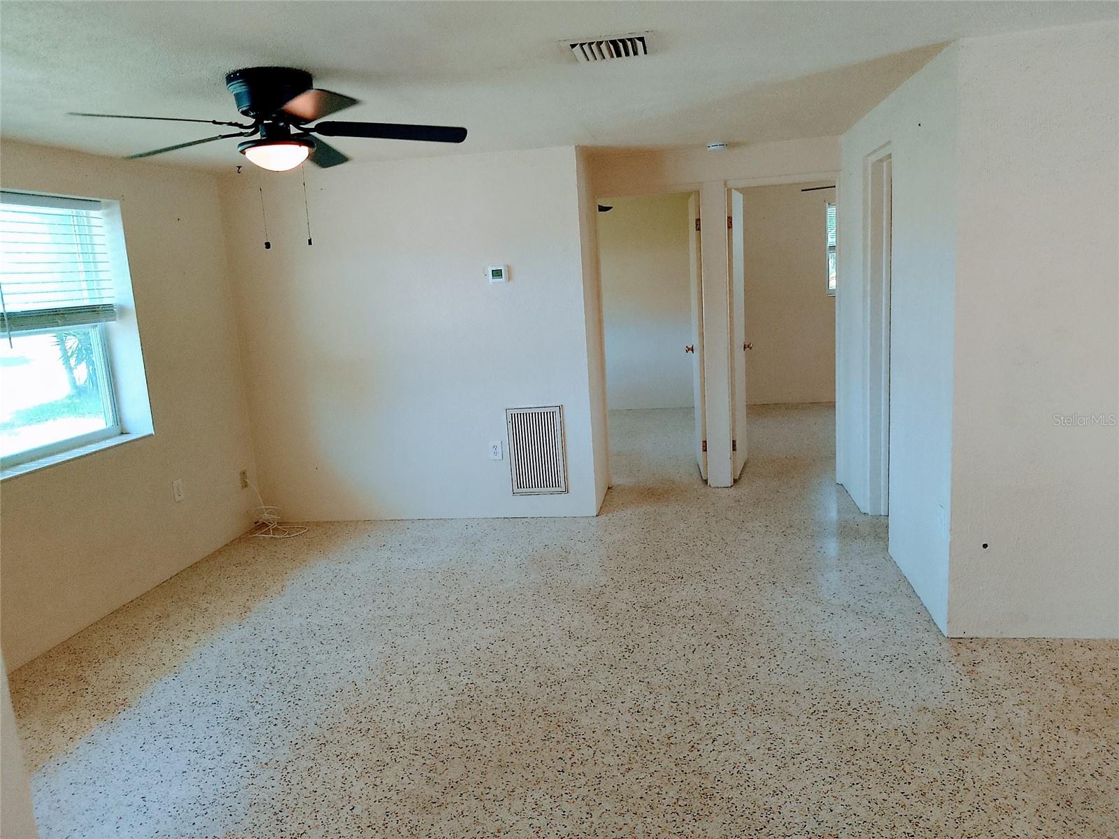 385 PELICAN RD, VENICE, FL — photo 9