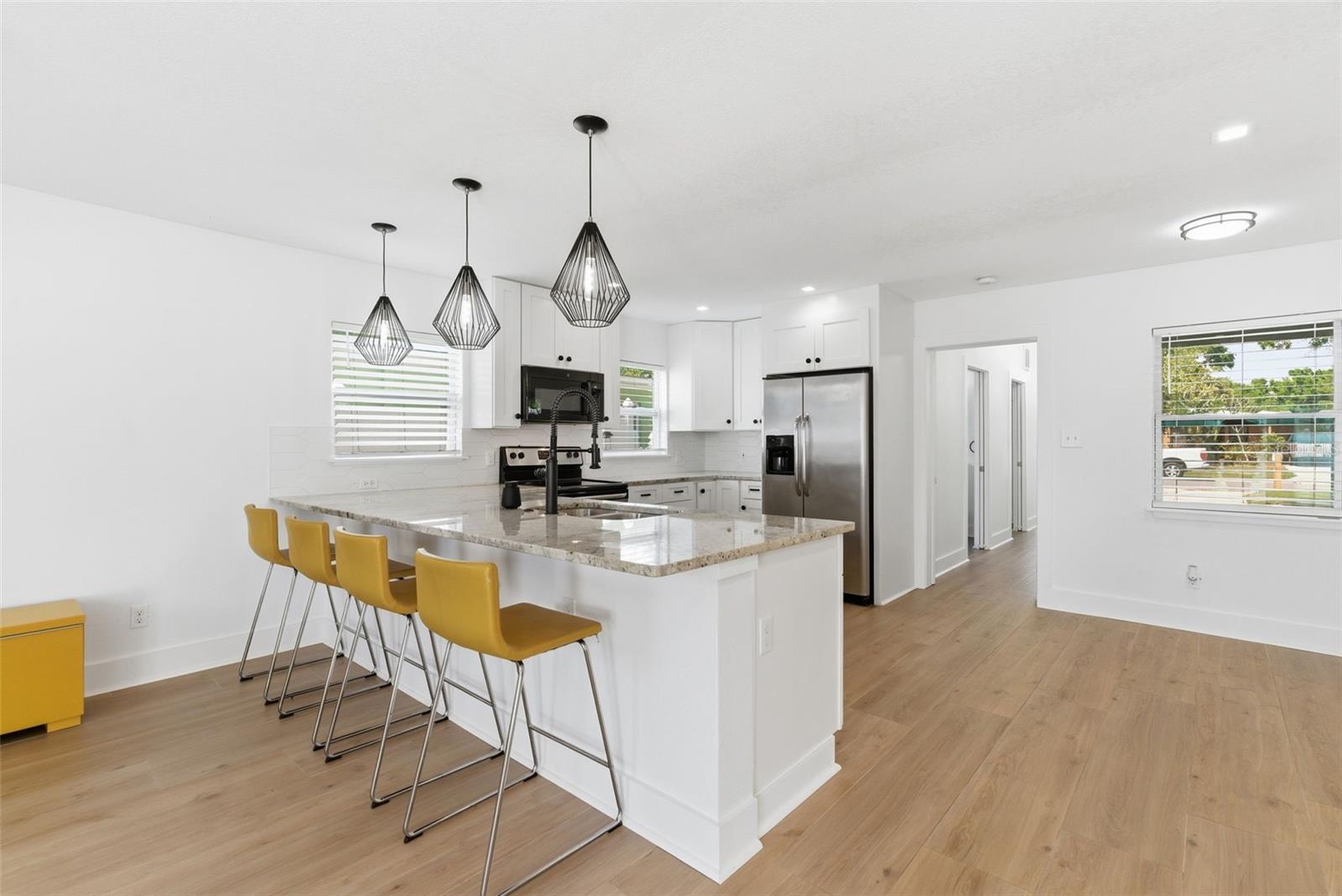 3916 IOWA AVE W, TAMPA, FL — photo 8