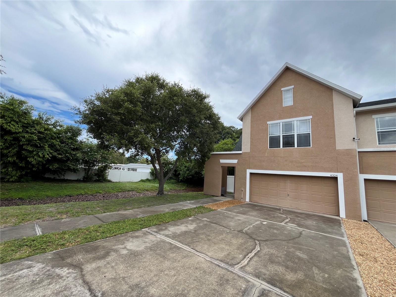 4326 TYLER CIR N, ST PETERSBURG, FL — photo 4