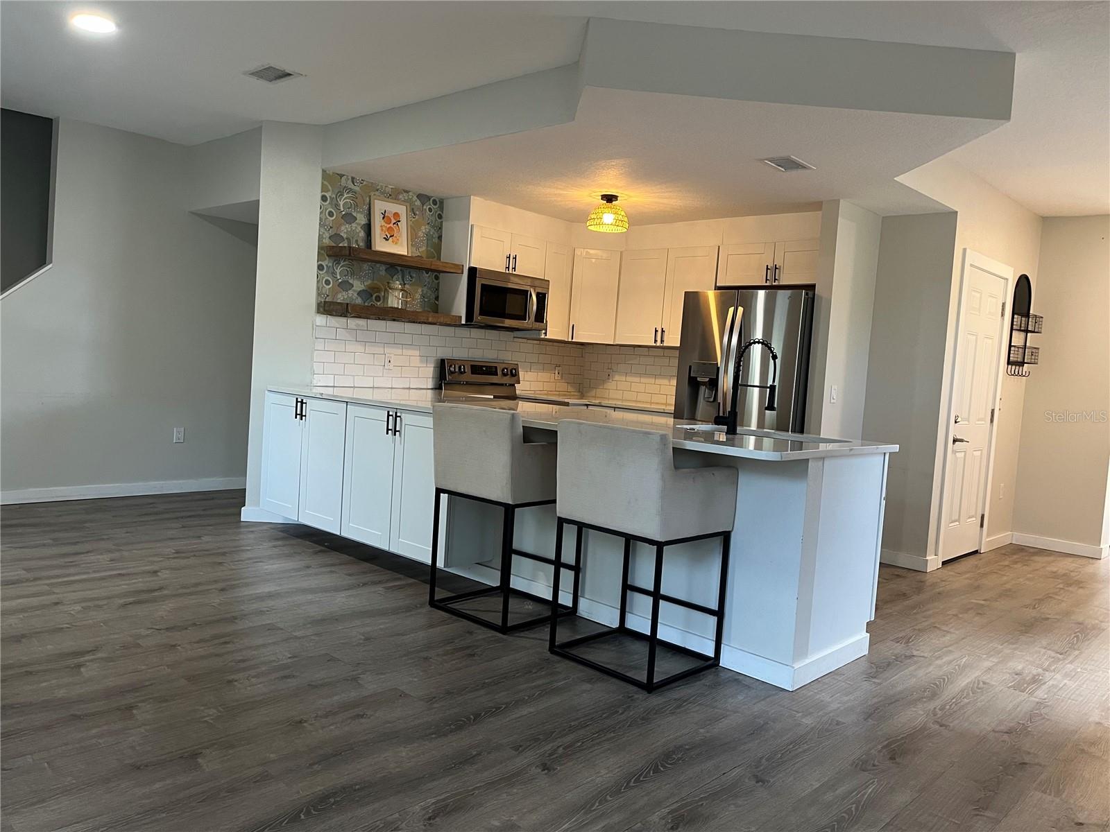 4326 TYLER CIR N, ST PETERSBURG, FL — photo 15