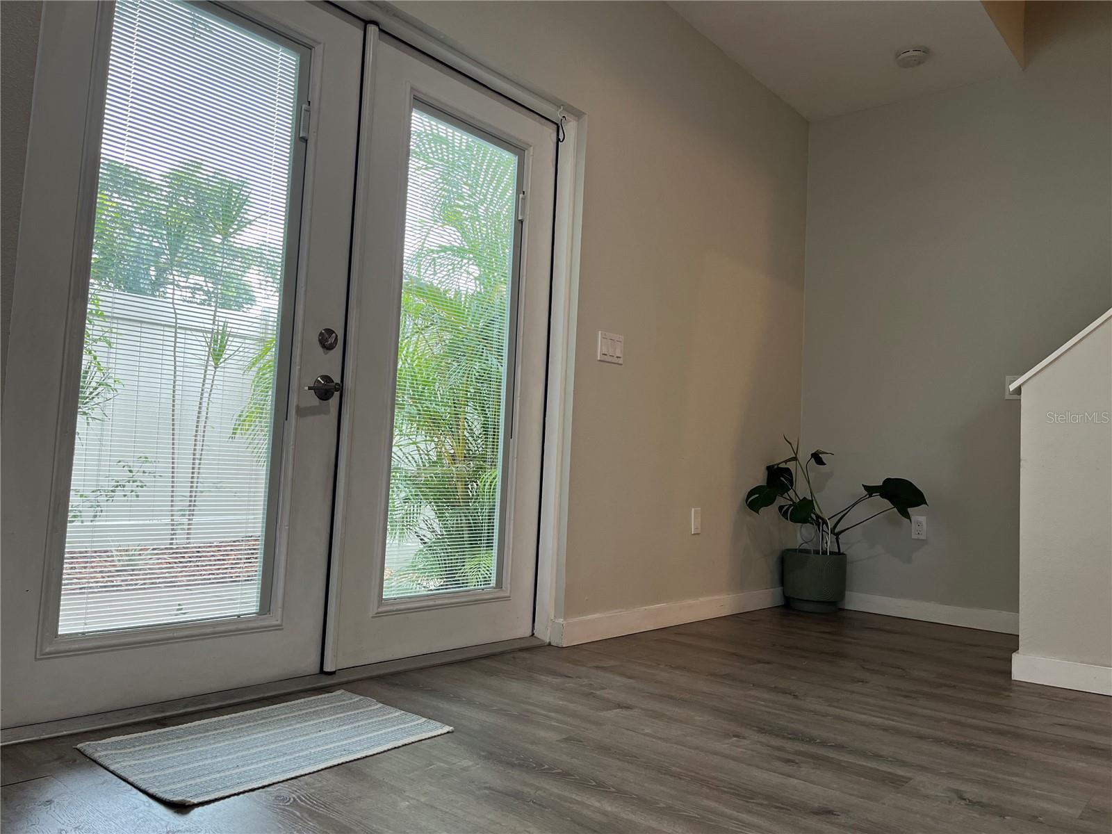 4326 TYLER CIR N, ST PETERSBURG, FL — photo 28