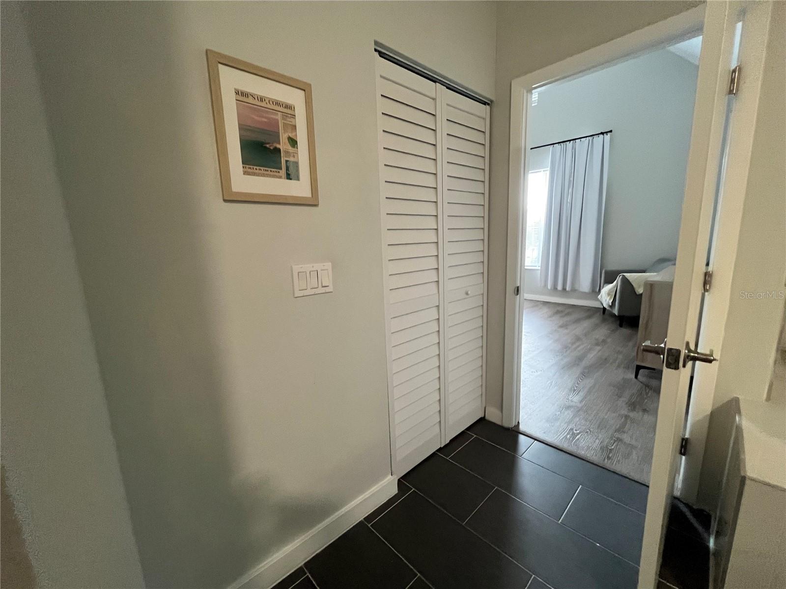 4326 TYLER CIR N, ST PETERSBURG, FL — photo 60