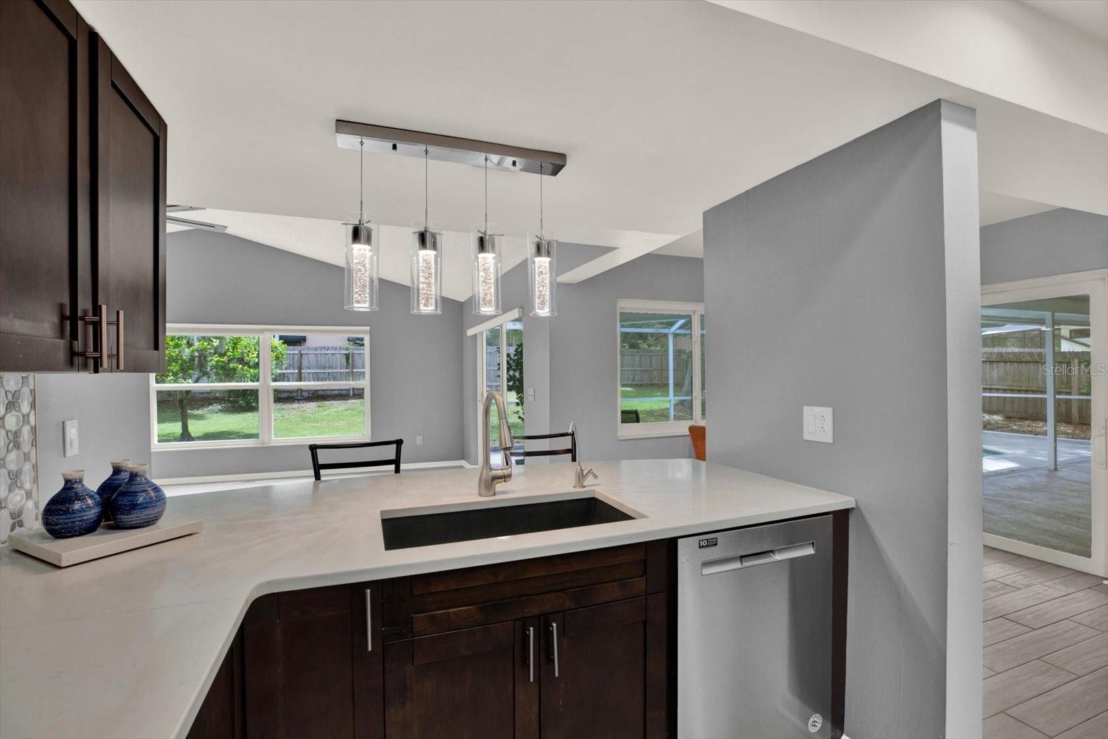 1805 TAWNEE PL, BRANDON, FL — photo 12