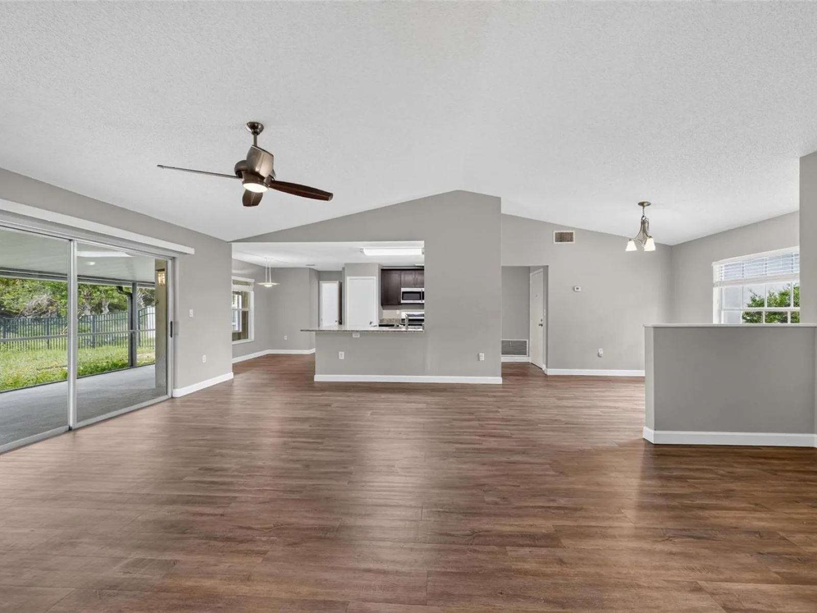 2328 CLEMENTINE TRL, CLERMONT, FL — photo 6