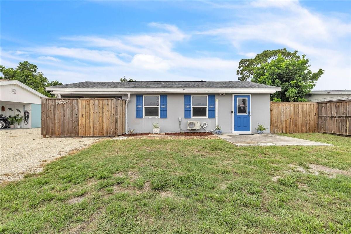 1144 PINE ST, ENGLEWOOD, FL — photo 2