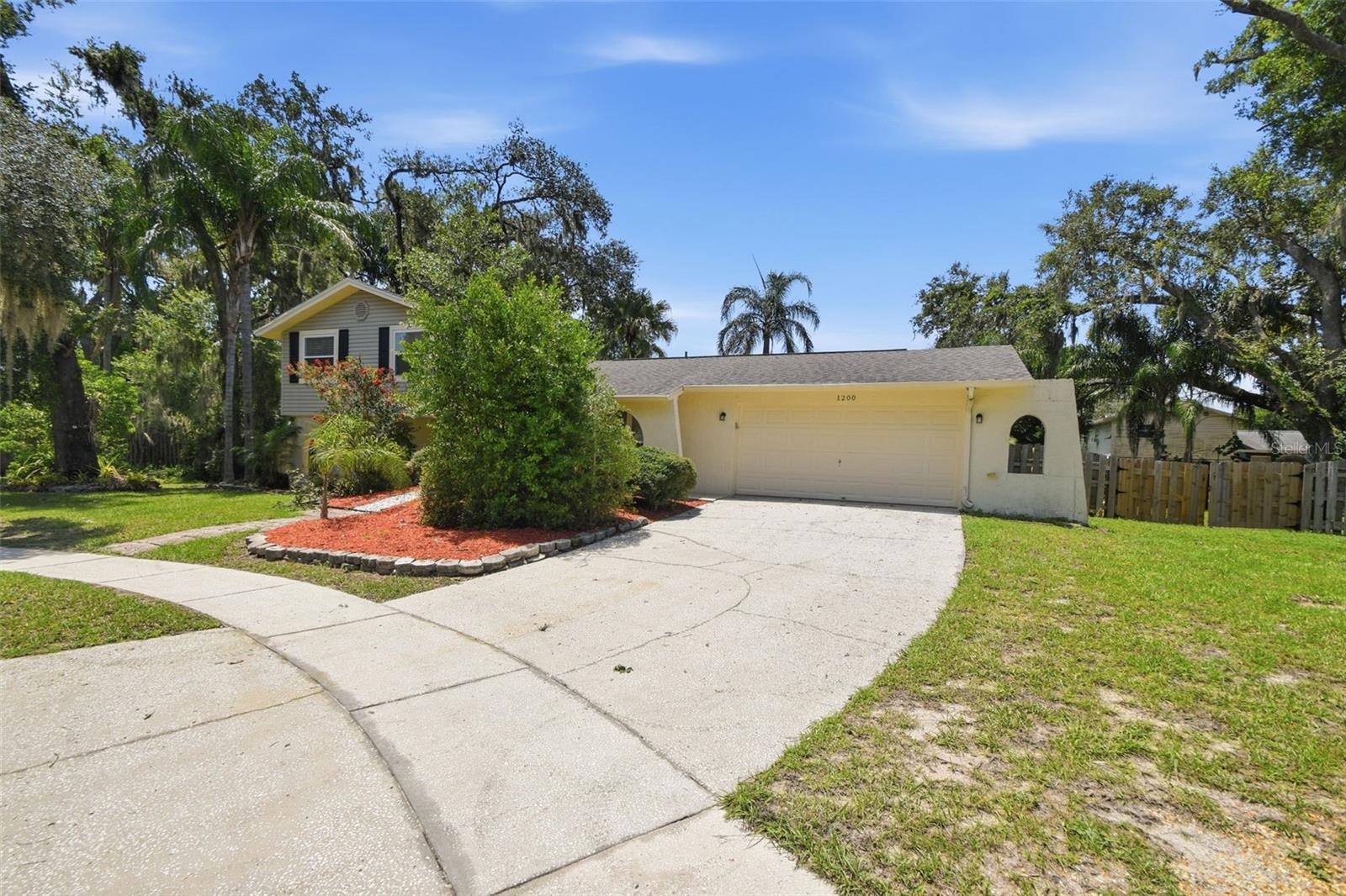 1200 LAKE VALRICO LN, VALRICO, FL — photo 3