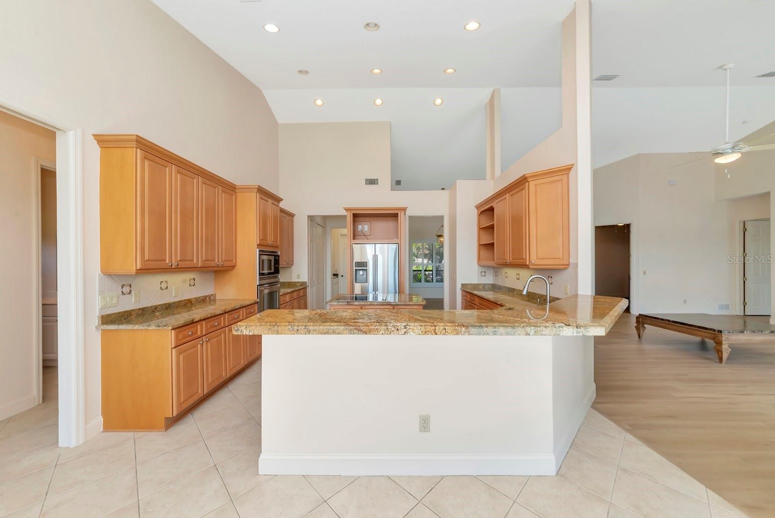 2012 ISLAND ESTATES DR, PARRISH, FL — photo 10