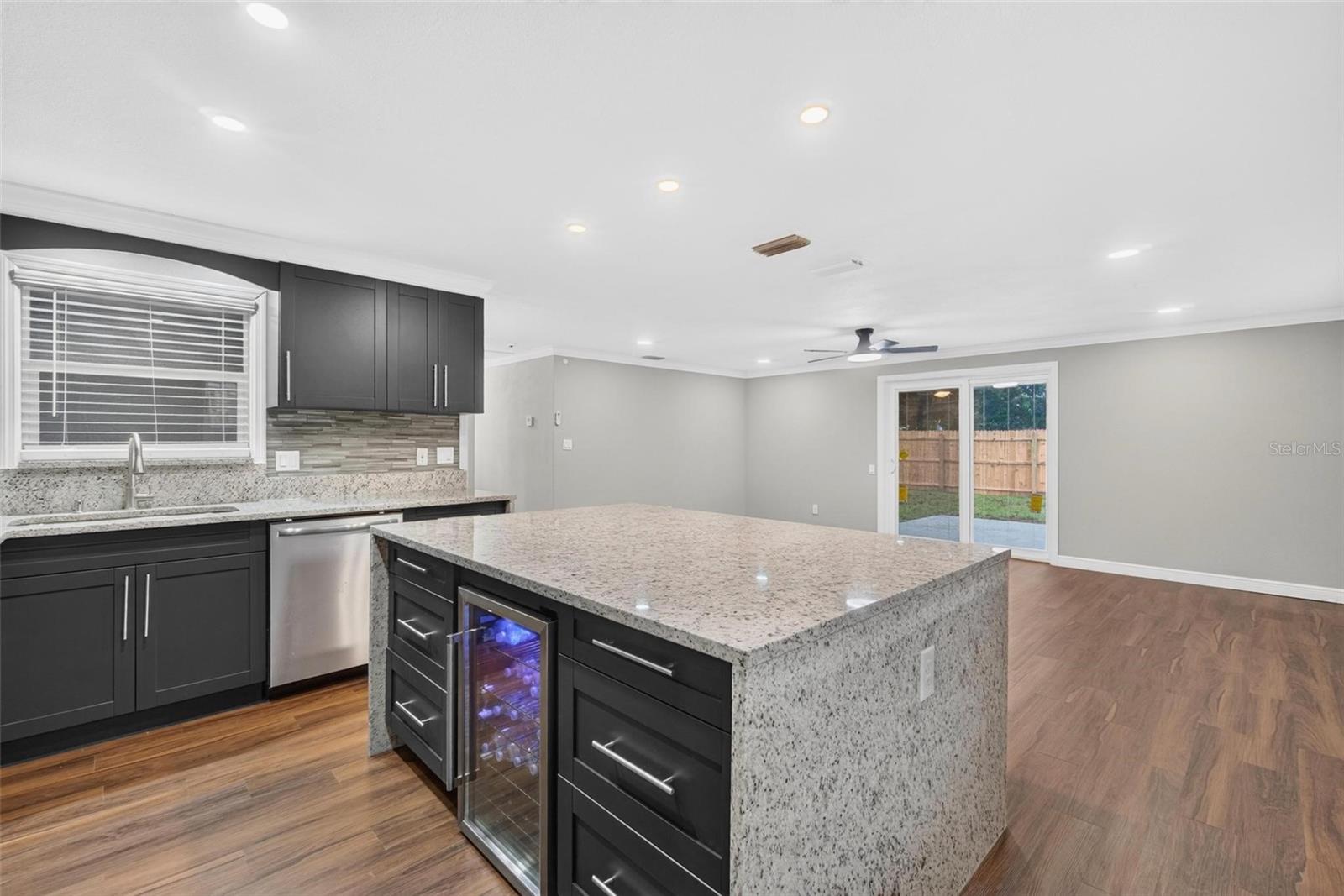 8700 58TH LN N, PINELLAS PARK, FL — photo 4