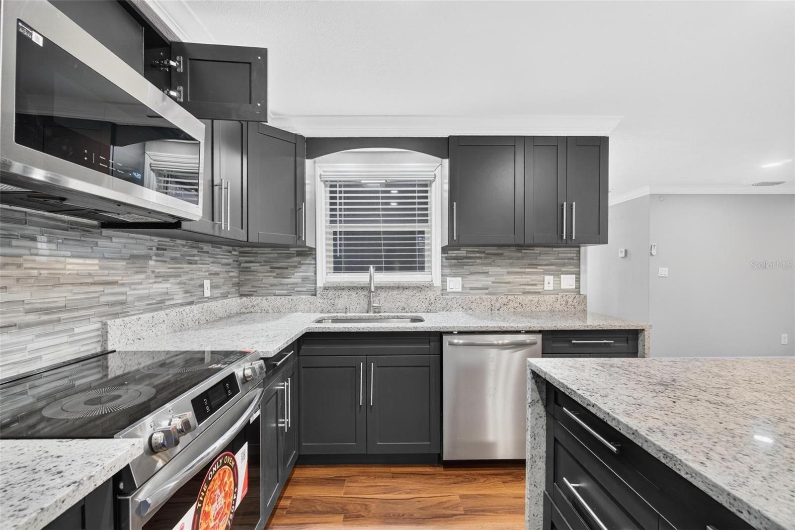 8700 58TH LN N, PINELLAS PARK, FL — photo 5
