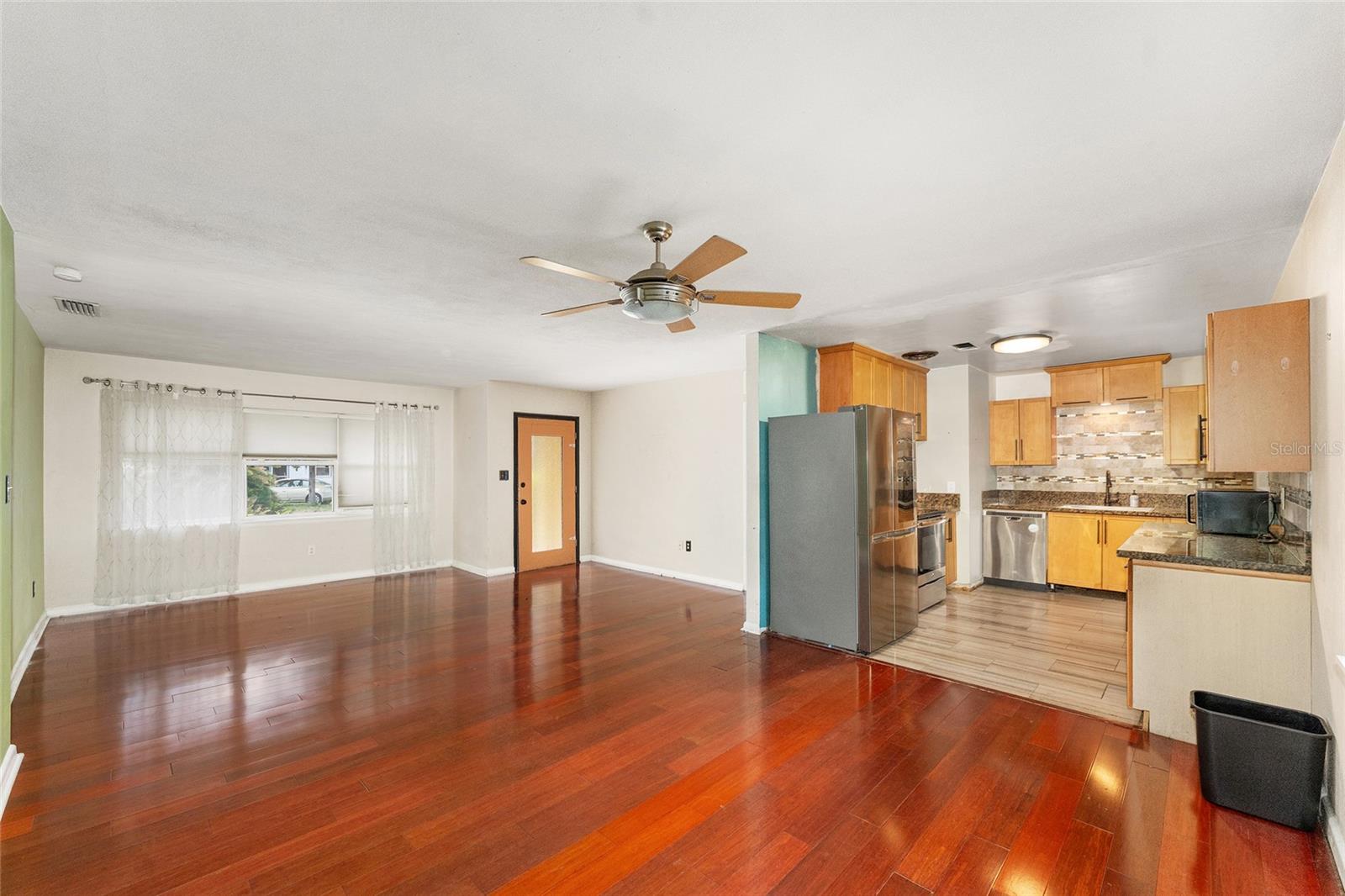 1038 NE 14TH AVE, GAINESVILLE, FL — photo 4