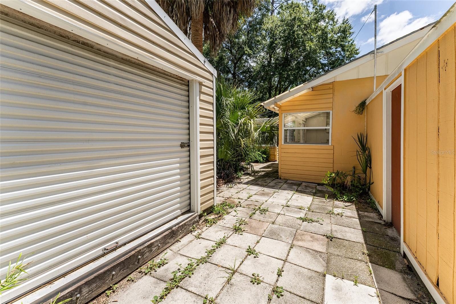 1038 NE 14TH AVE, GAINESVILLE, FL — photo 34