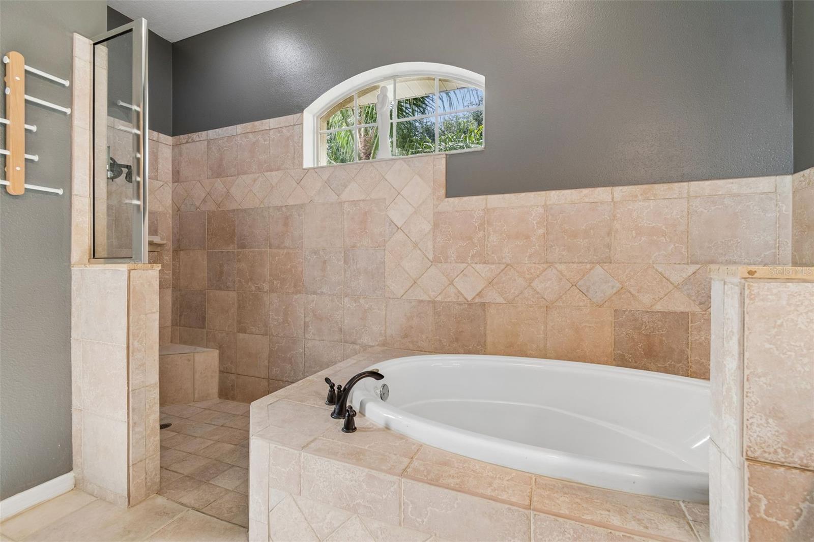 1514 BOOTH DR, VALRICO, FL — photo 40