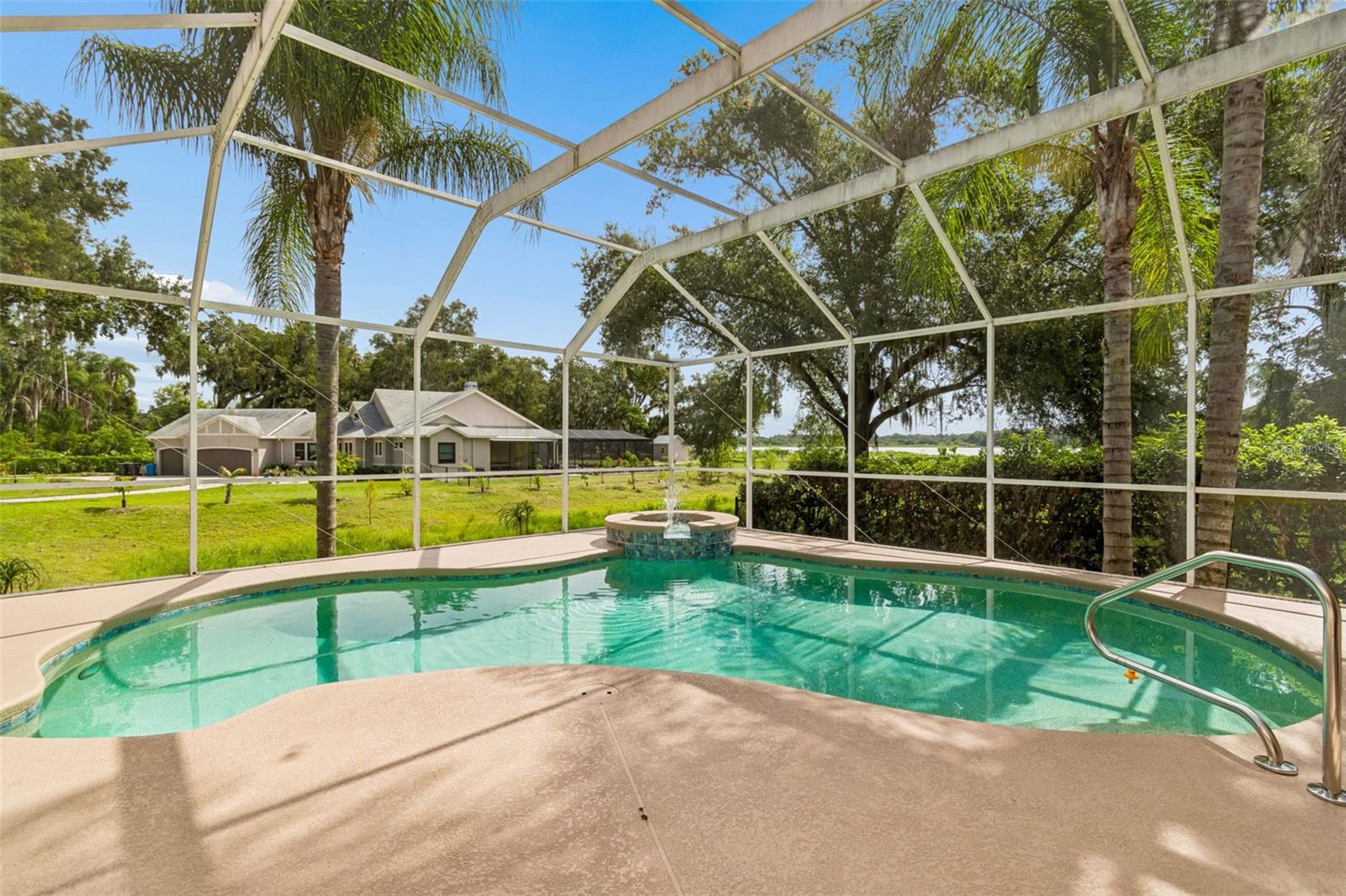1514 BOOTH DR, VALRICO, FL — photo 2