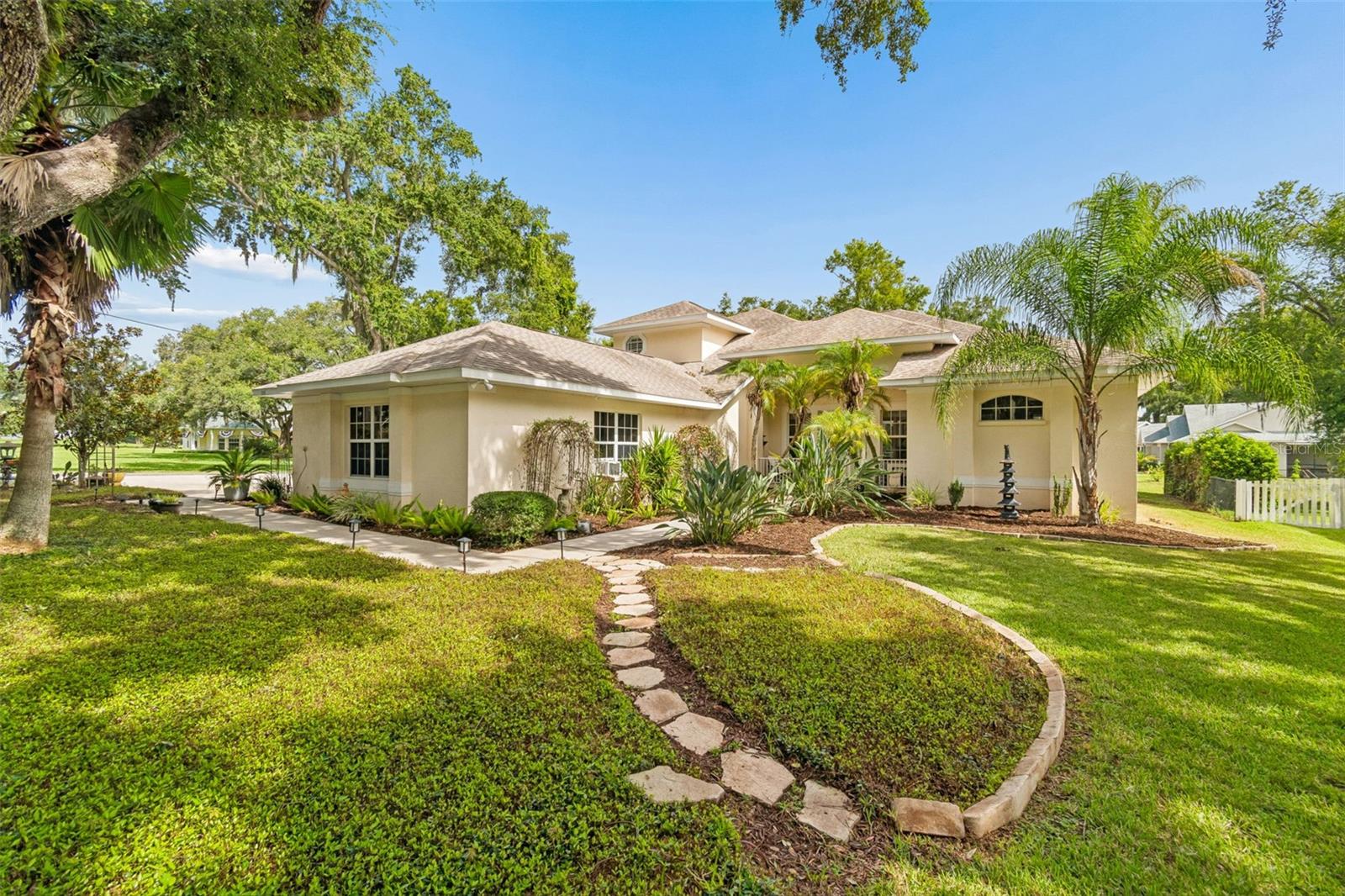 1514 BOOTH DR, VALRICO, FL
