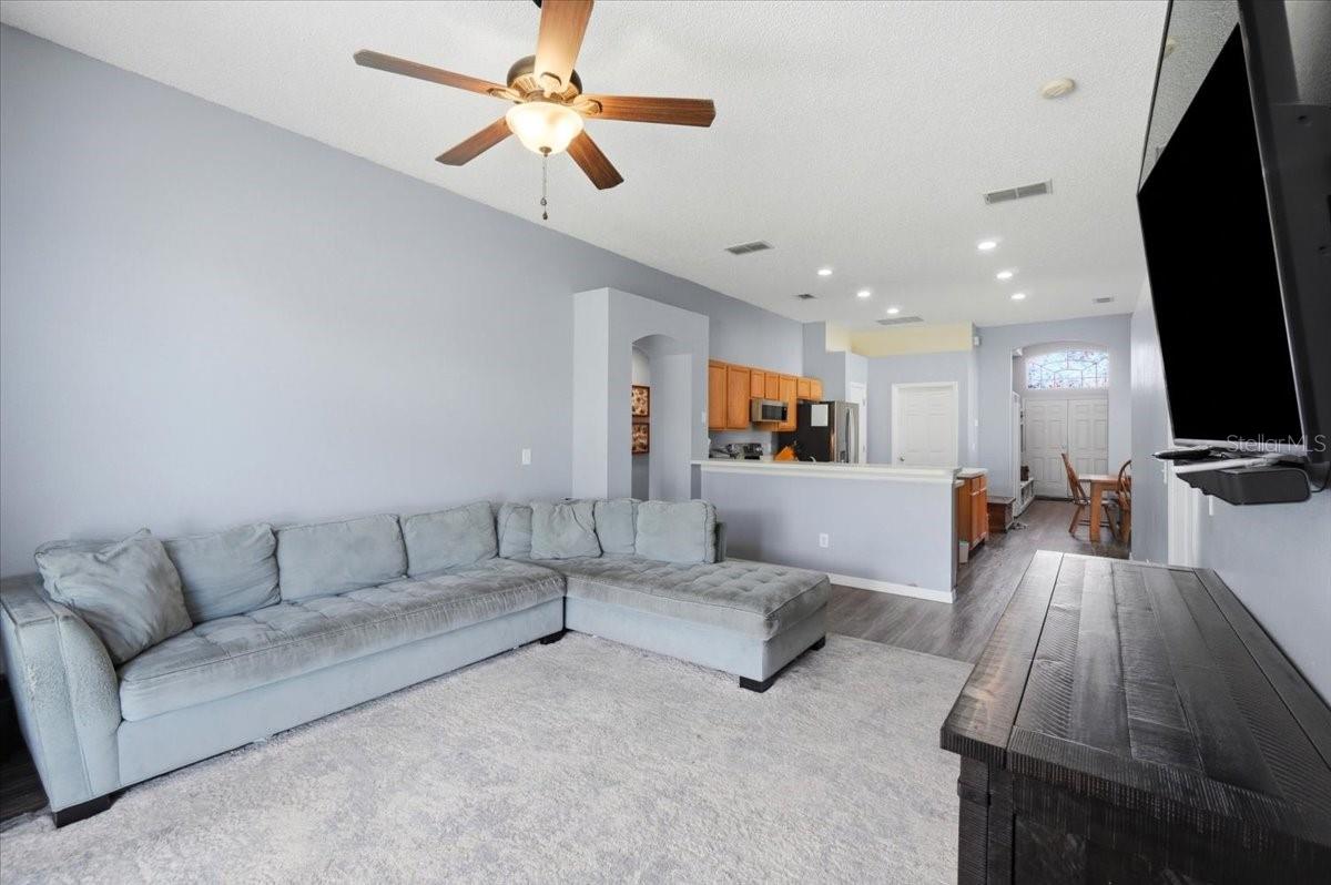 236 SOMERSET DR, DAVENPORT, FL — photo 6