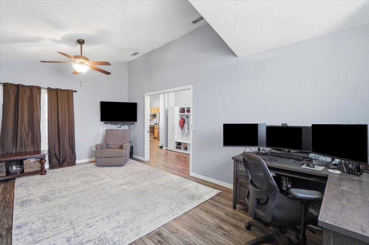 236 SOMERSET DR, DAVENPORT, FL — photo 11