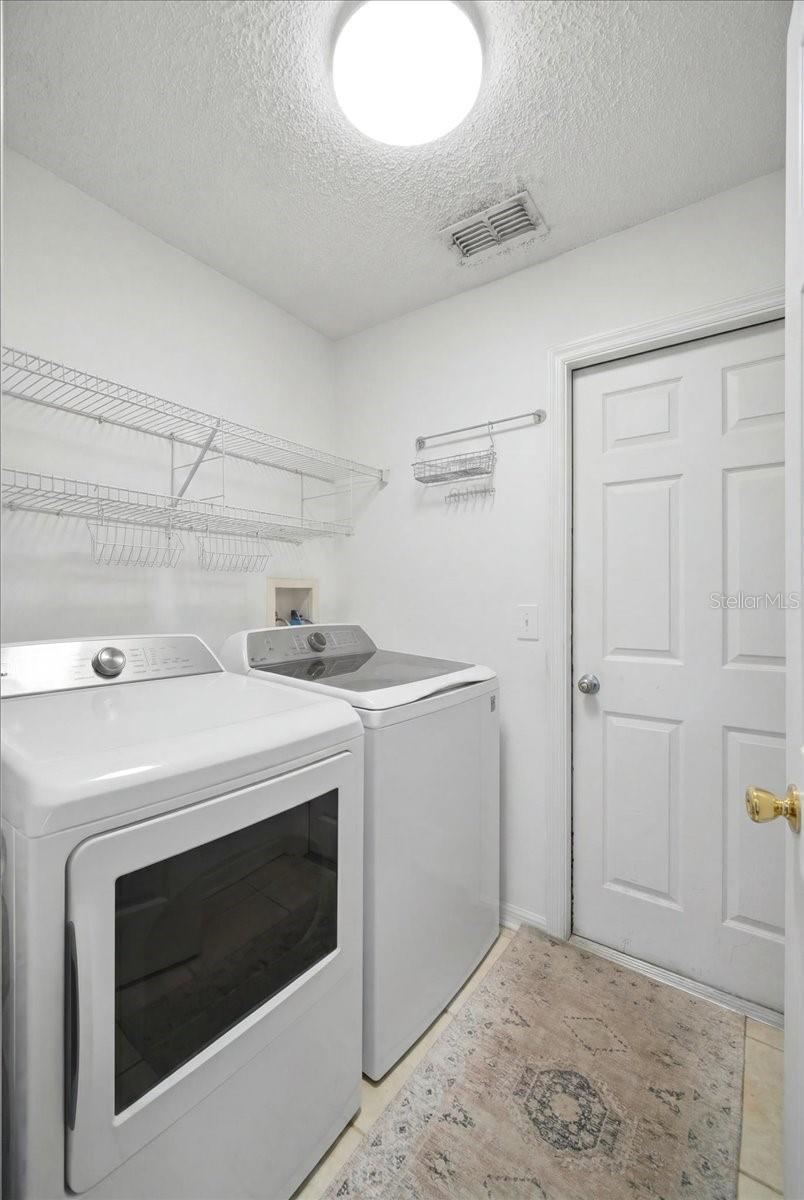 236 SOMERSET DR, DAVENPORT, FL — photo 44