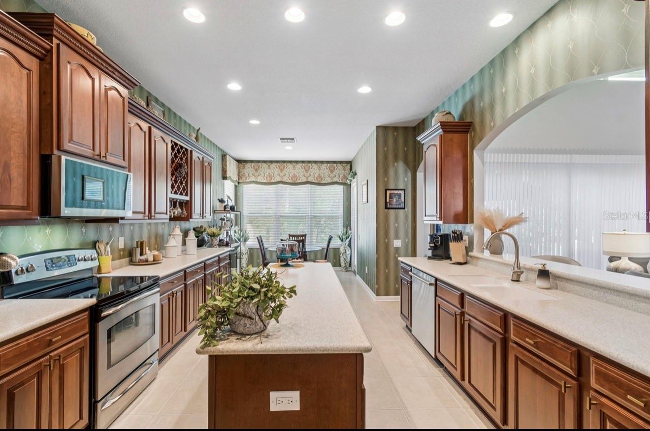 13800 CREST LAKE DR, HUDSON, FL — photo 32