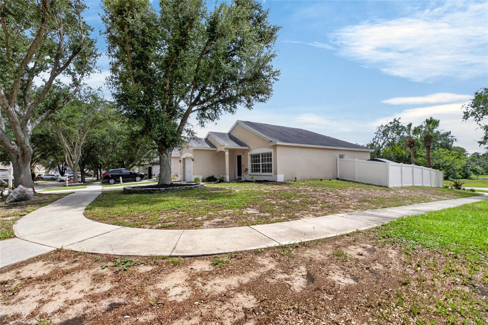346 SUMMER SAILS DR, VALRICO, FL — photo 4