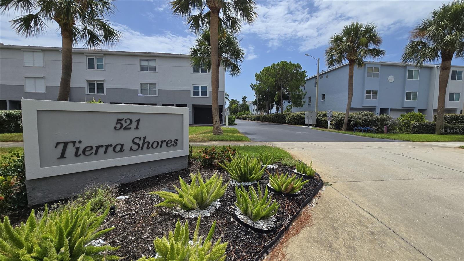 521 PINELLAS BAYWAY S #206, TIERRA VERDE, FL