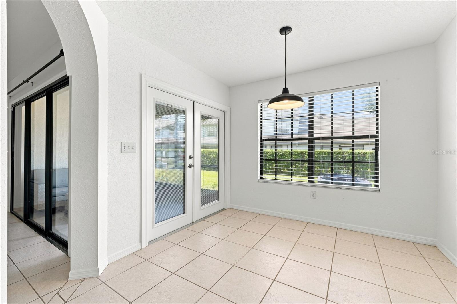 4176 BRENTWOOD PARK CIR, TAMPA, FL — photo 17