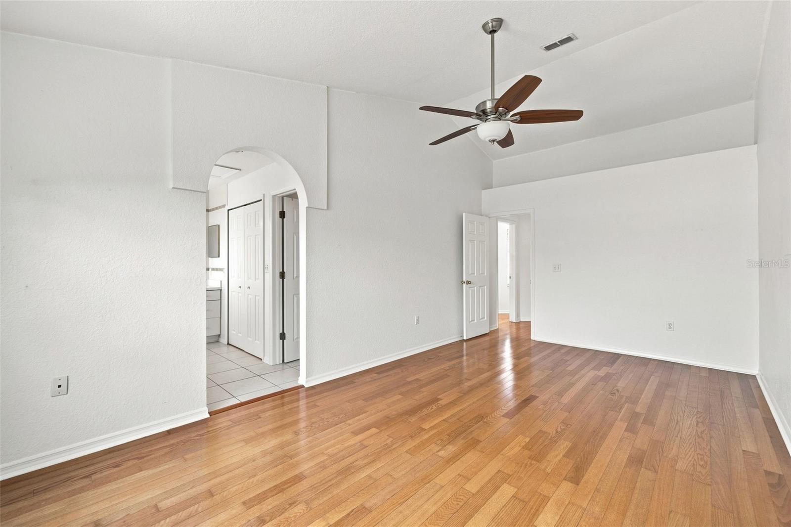 4176 BRENTWOOD PARK CIR, TAMPA, FL — photo 22