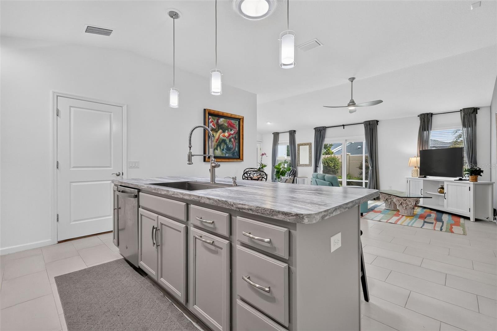 6033 TOMPKINS ST, THE VILLAGES, FL — photo 11