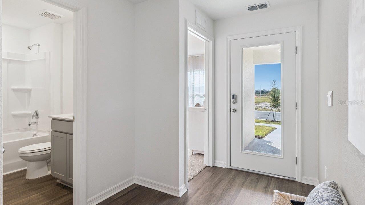 1126 AMBERS WAVE CT, LAKE WALES, FL — photo 2