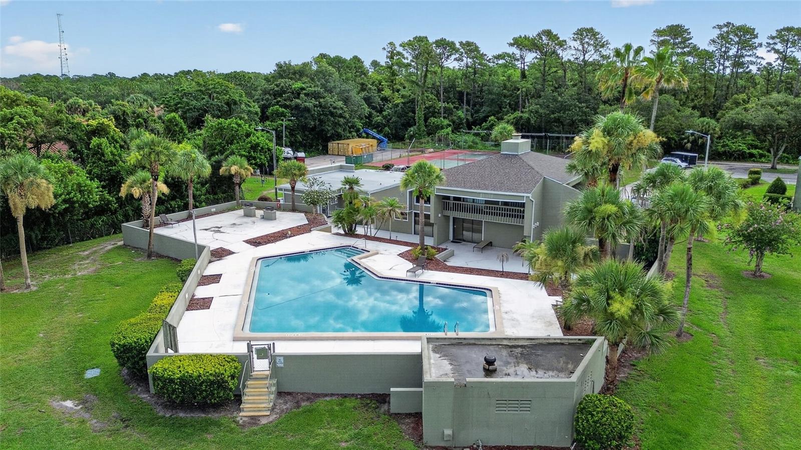 145 SCOTTSDALE SQ, WINTER PARK, FL — photo 3