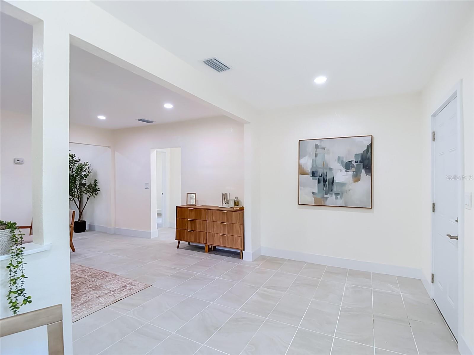 8010 N 13TH ST, TAMPA, FL — photo 5