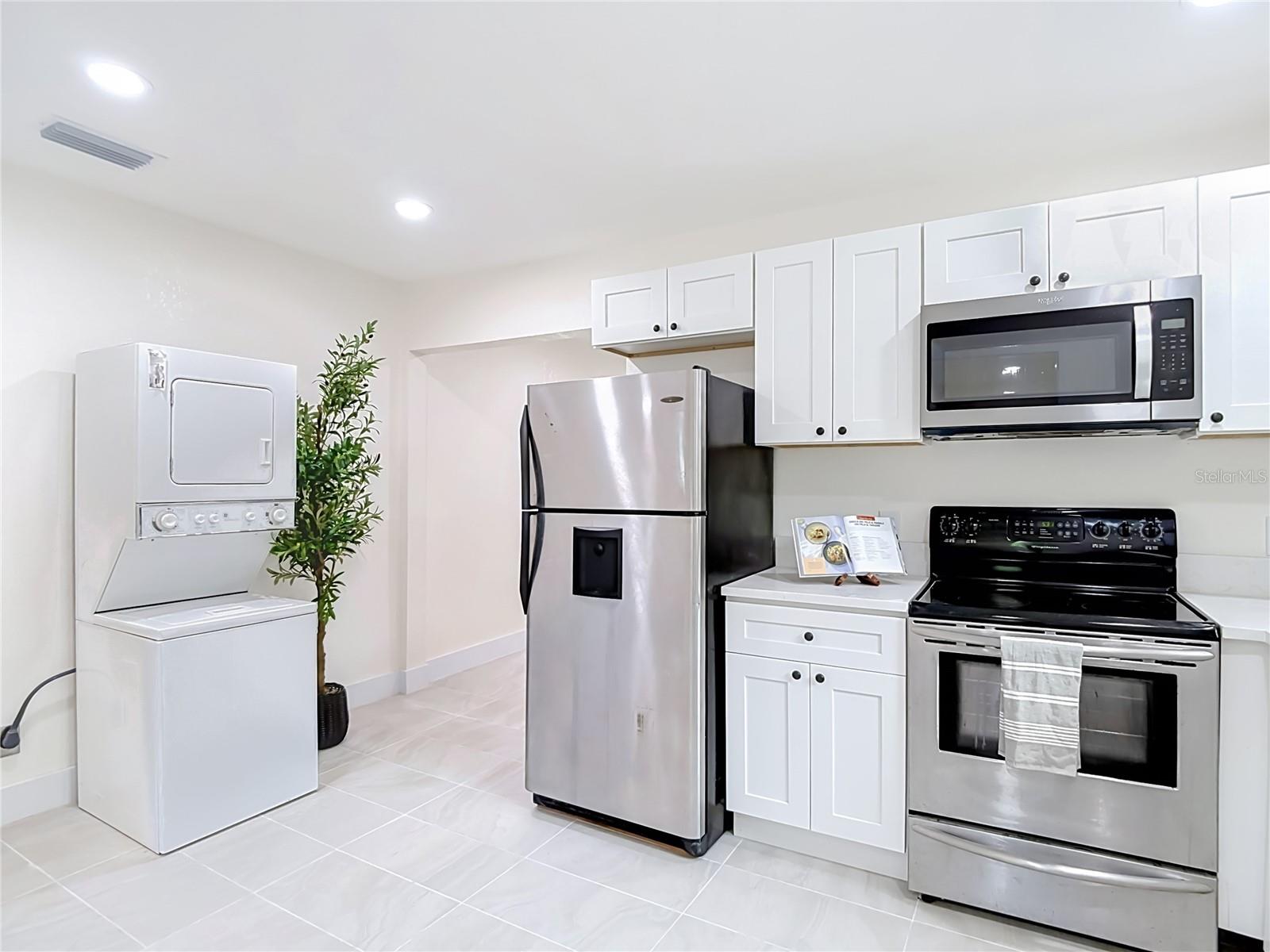 8010 N 13TH ST, TAMPA, FL — photo 14