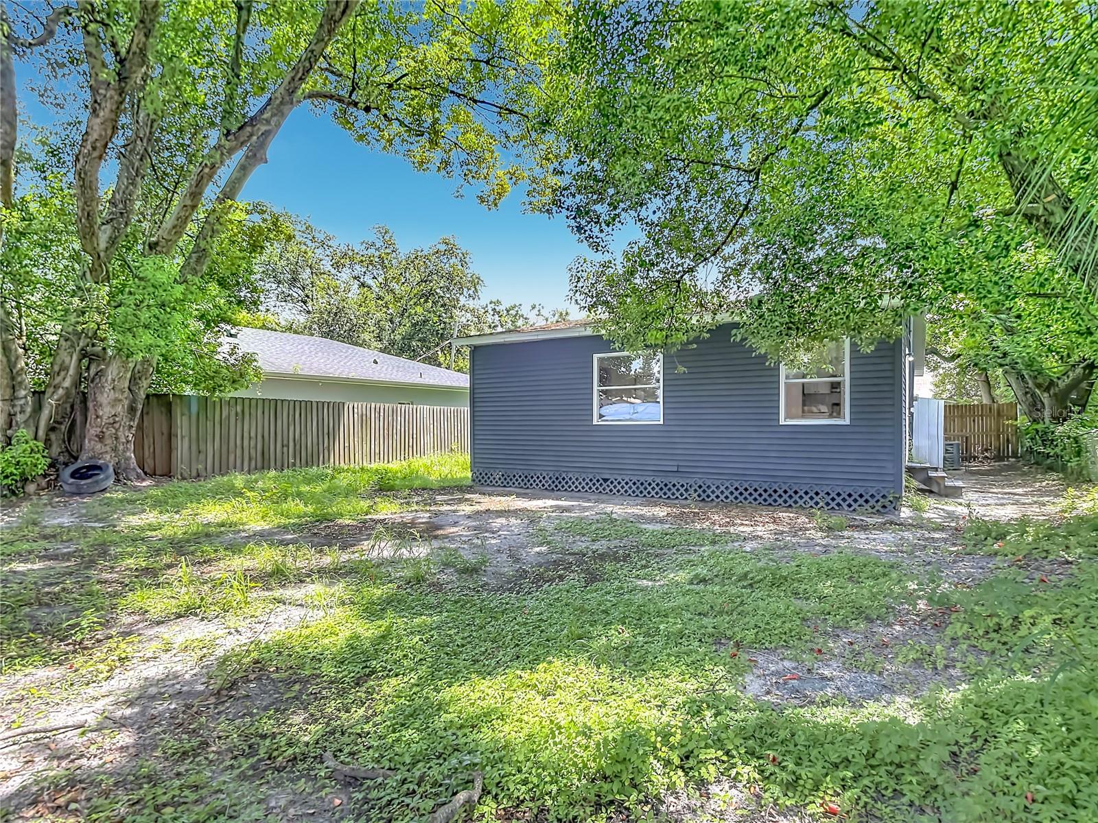 8010 N 13TH ST, TAMPA, FL — photo 34