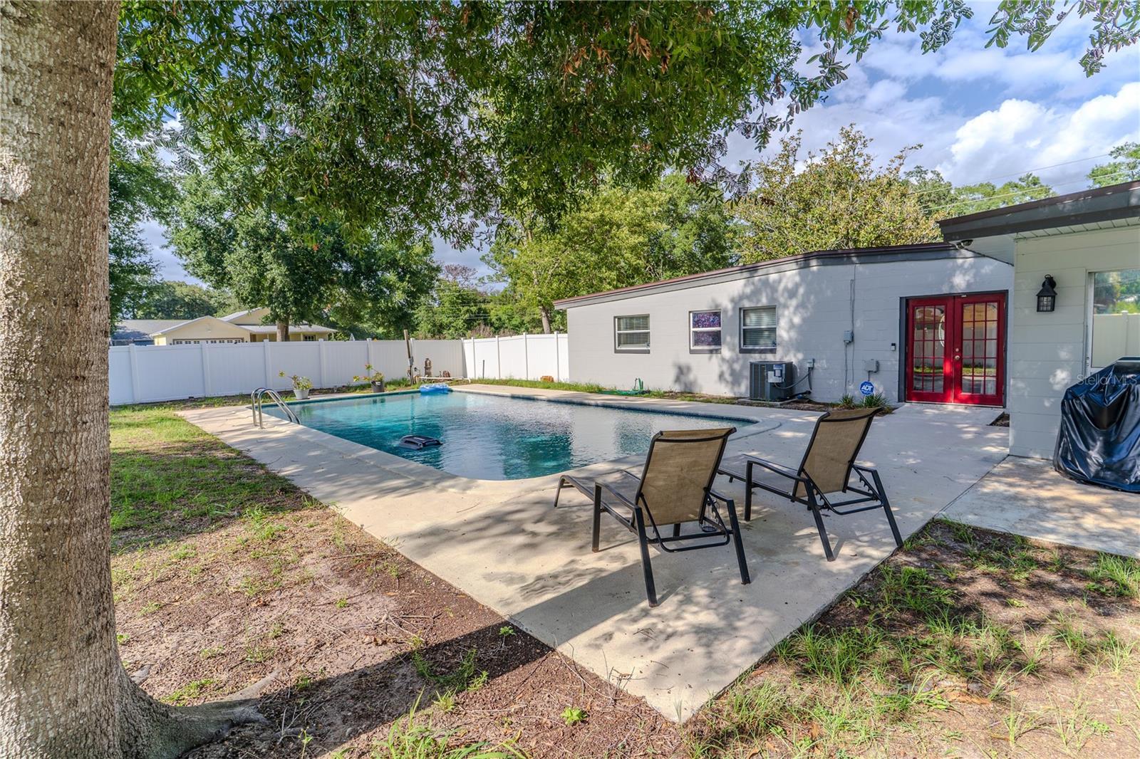 648 N LAKE AVE, APOPKA, FL — photo 15