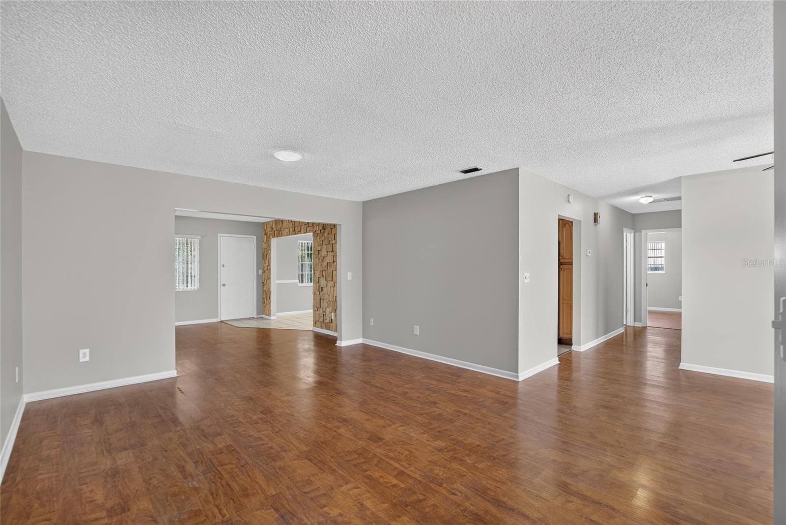 1244 W DEL WEBB BLVD, SUN CITY CENTER, FL — photo 5