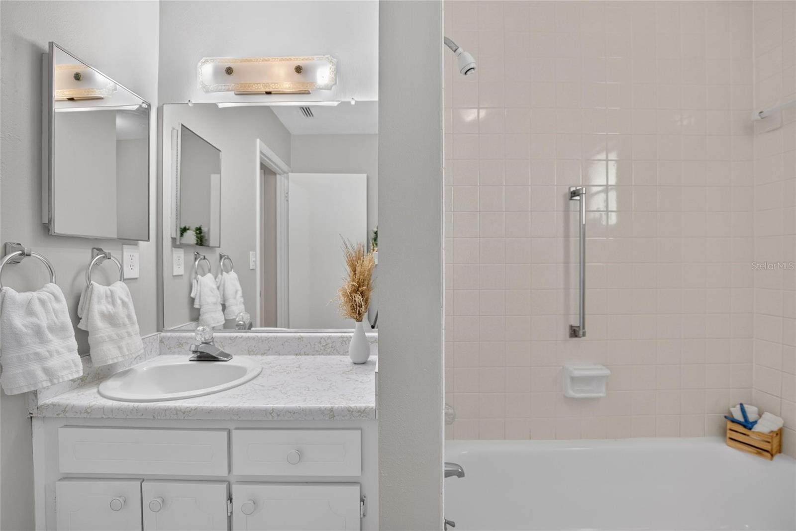 1244 W DEL WEBB BLVD, SUN CITY CENTER, FL — photo 36