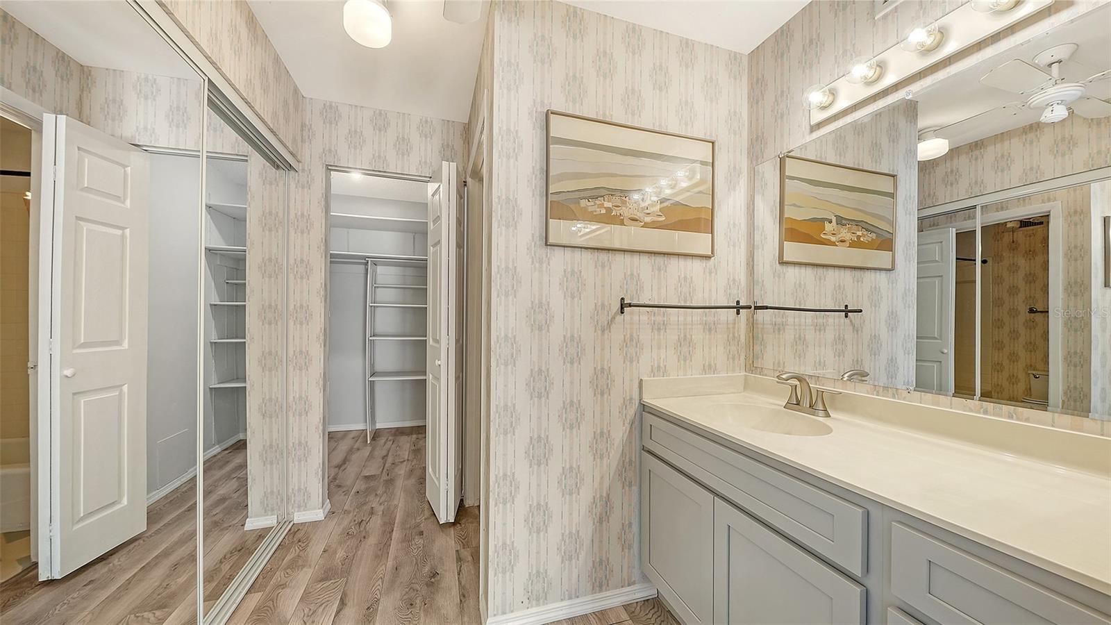 664 WOODLAWN DR, BRADENTON, FL — photo 19