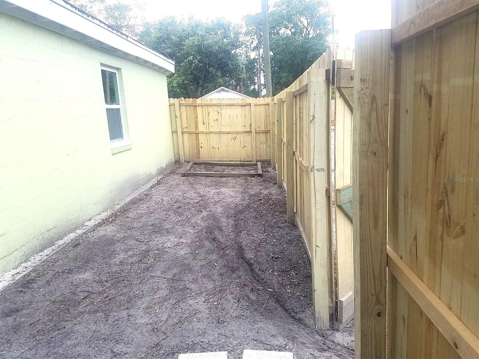 2259 2ND AVE N, ST PETERSBURG, FL — photo 15