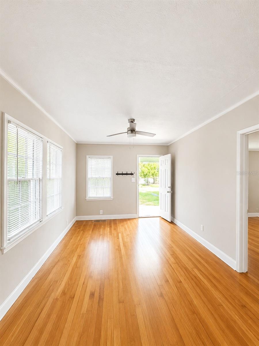 2259 2ND AVE N, ST PETERSBURG, FL — photo 13