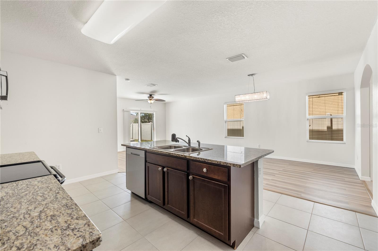 7789 TUSCAN BAY CIR, WESLEY CHAPEL, FL — photo 17