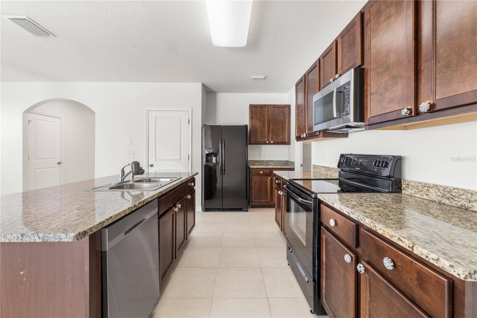 7789 TUSCAN BAY CIR, WESLEY CHAPEL, FL — photo 18