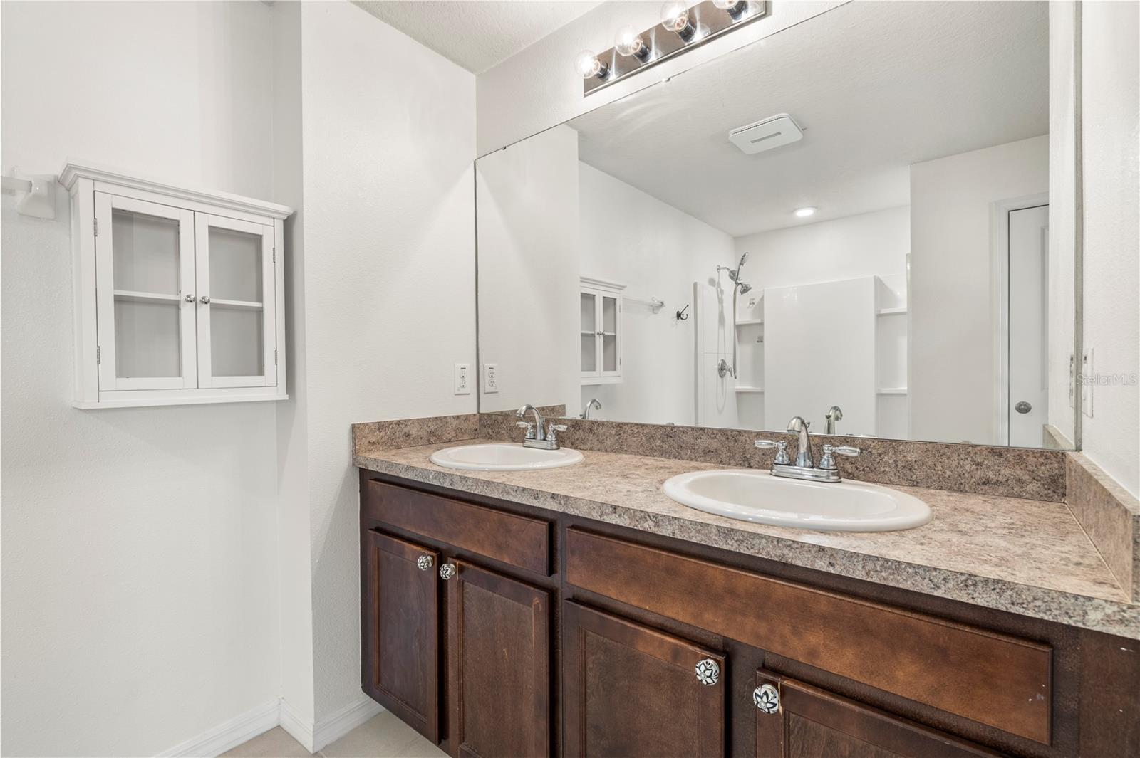 7789 TUSCAN BAY CIR, WESLEY CHAPEL, FL — photo 32