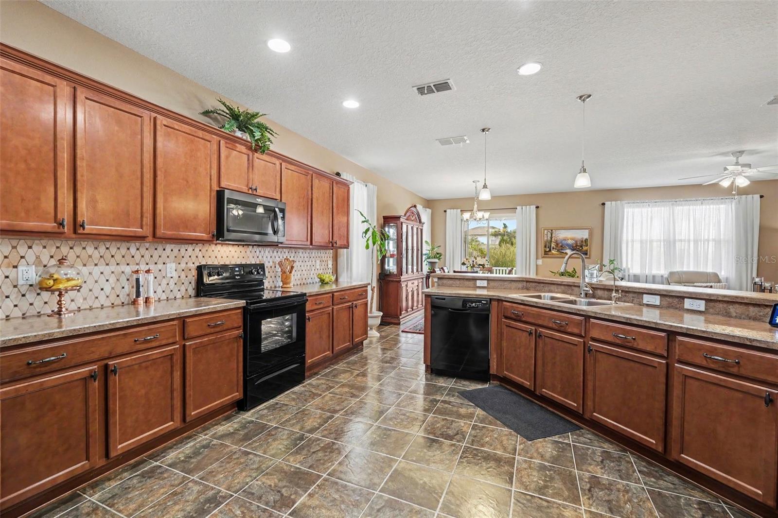 7620 TANGLE RUSH DR, GIBSONTON, FL — photo 24