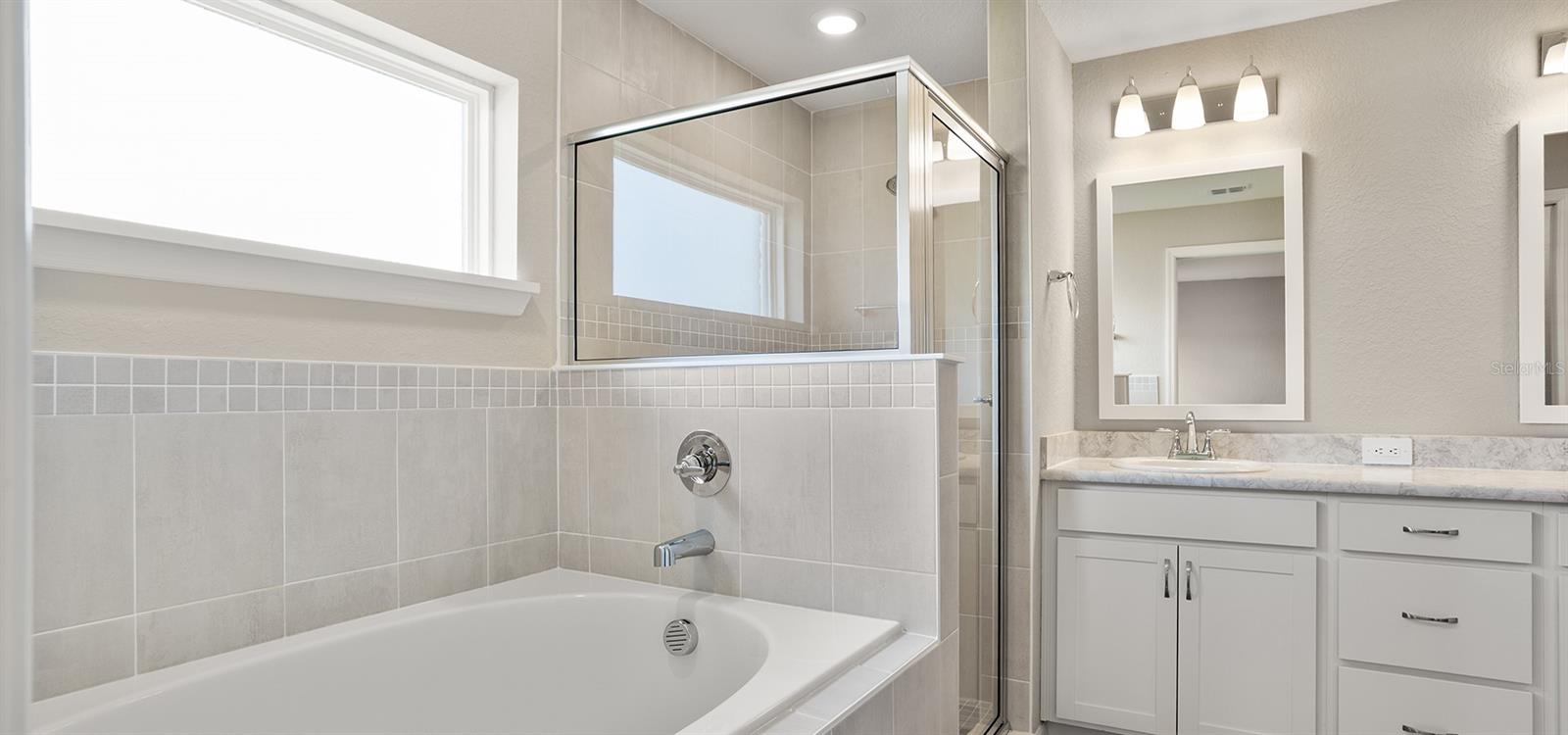 35458 COVENTRY FIELDS LOOP, ZEPHYRHILLS, FL — photo 11