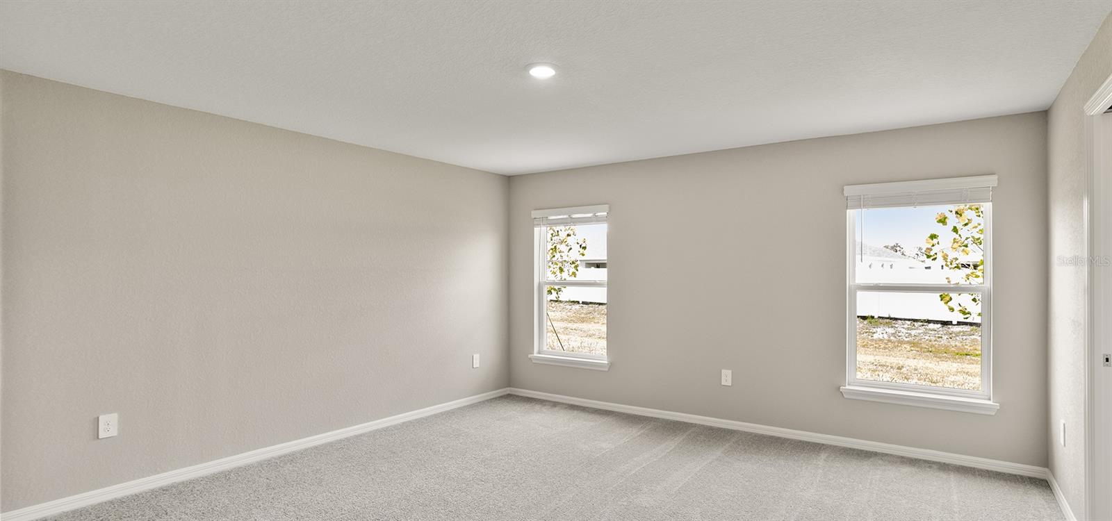 35458 COVENTRY FIELDS LOOP, ZEPHYRHILLS, FL — photo 12