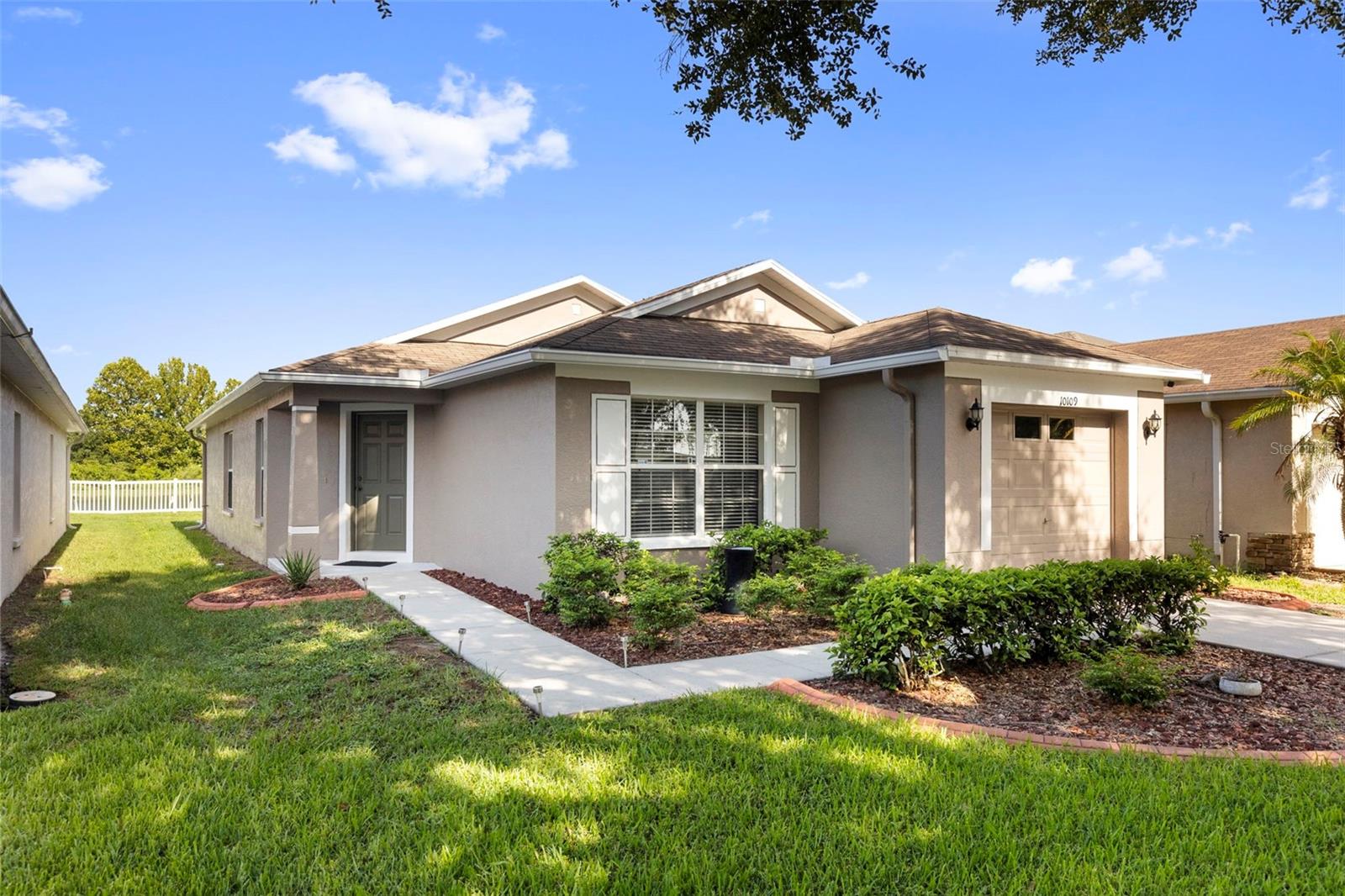 10109 LANDPORT WAY, LAND O LAKES, FL — photo 2